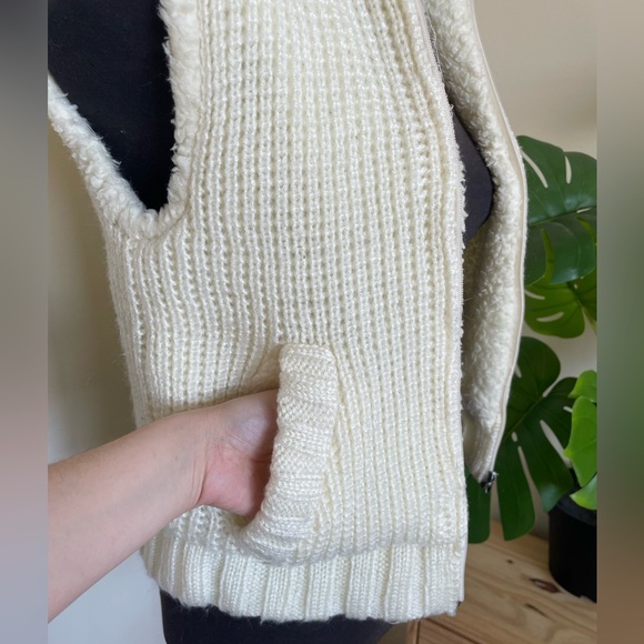 Vintage 70s snow bunny cream warm collared vest acrylic - Picture 4 of 8